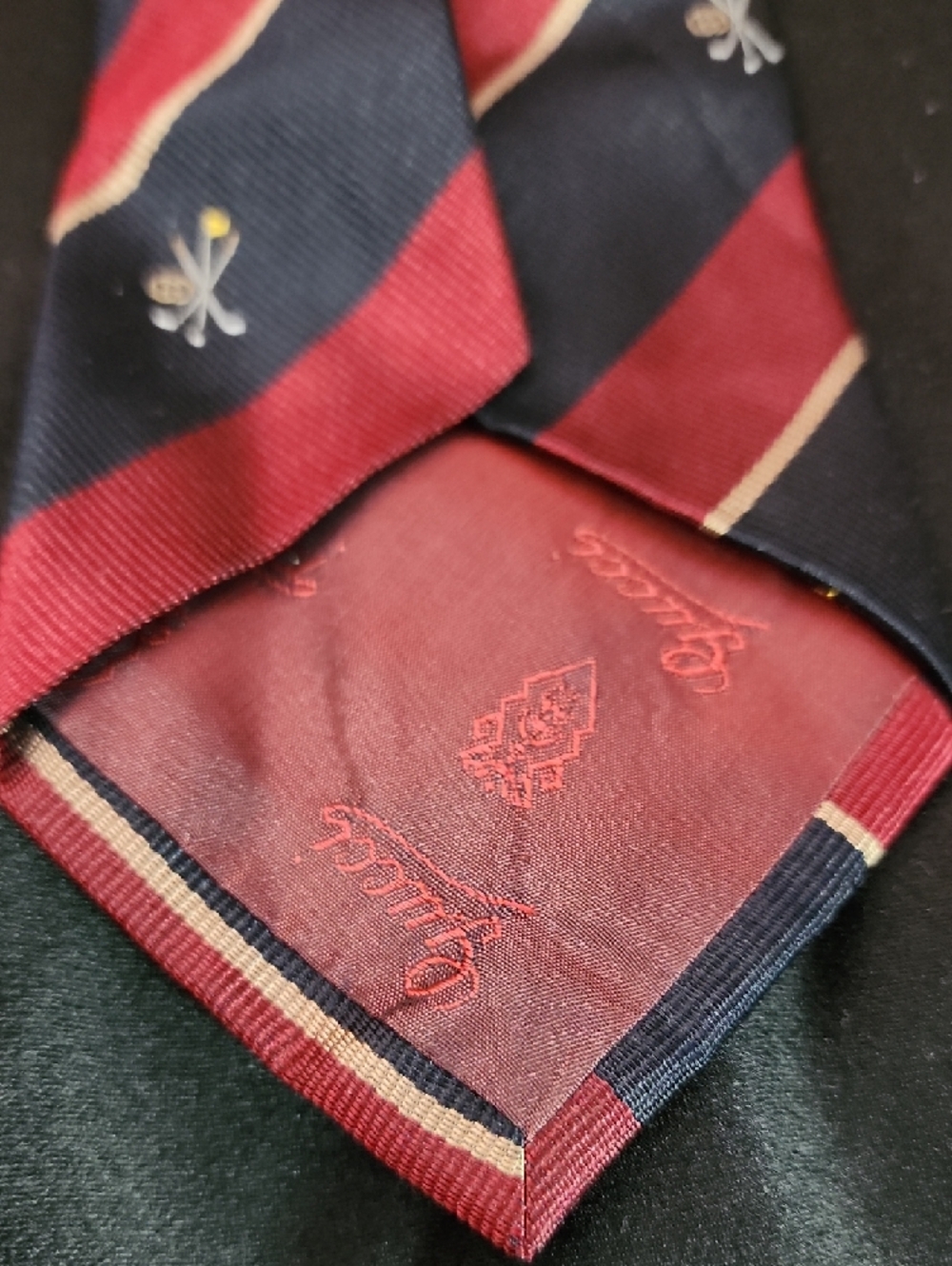Gucci Navy, Burgundy and Gold VINTAGE Tie - Picture 5 of 13